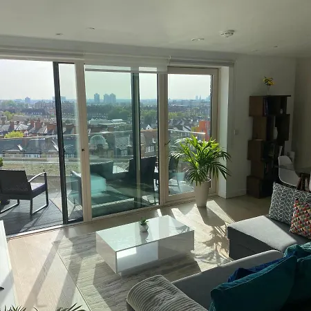 7Th Floor Apartment